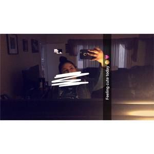 Meet your Posher, Valerieey